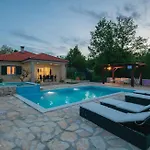 Villa Maslina