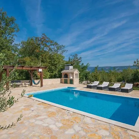 Maslina Villa *